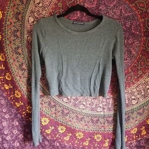 Brandy Melville cropped Grey Long sleeve shirt